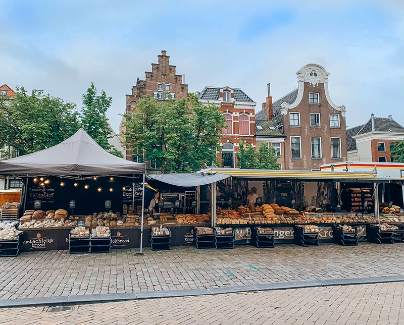 De markt in Groningen